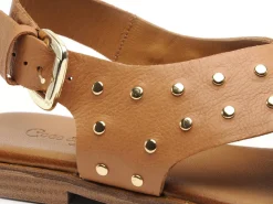 Coco Abricot MAGNIEU Marron Sandales Plates Femme
