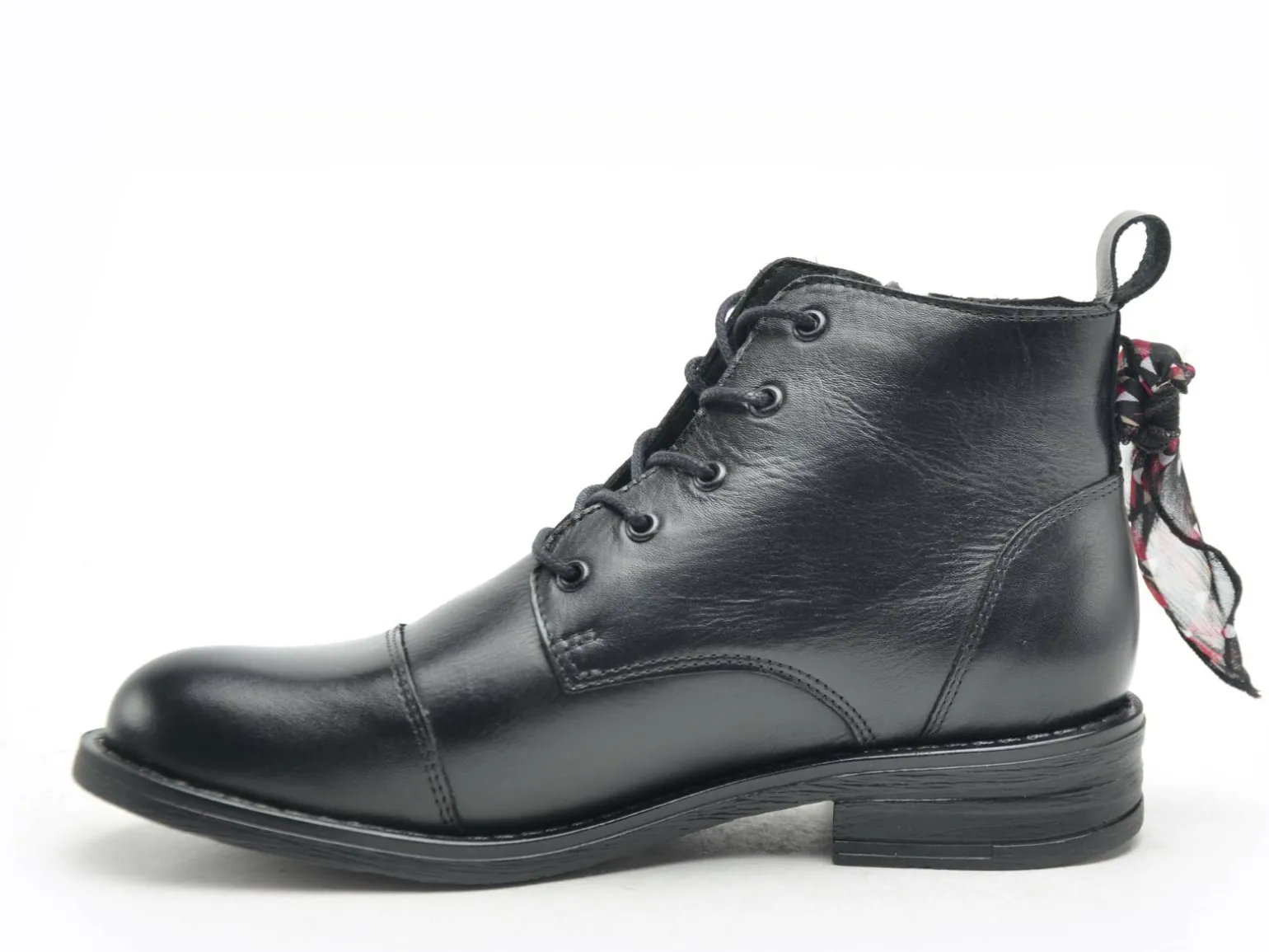 Favela Fly 2502 BELEM Noir Boots et Bottines Plates Femme