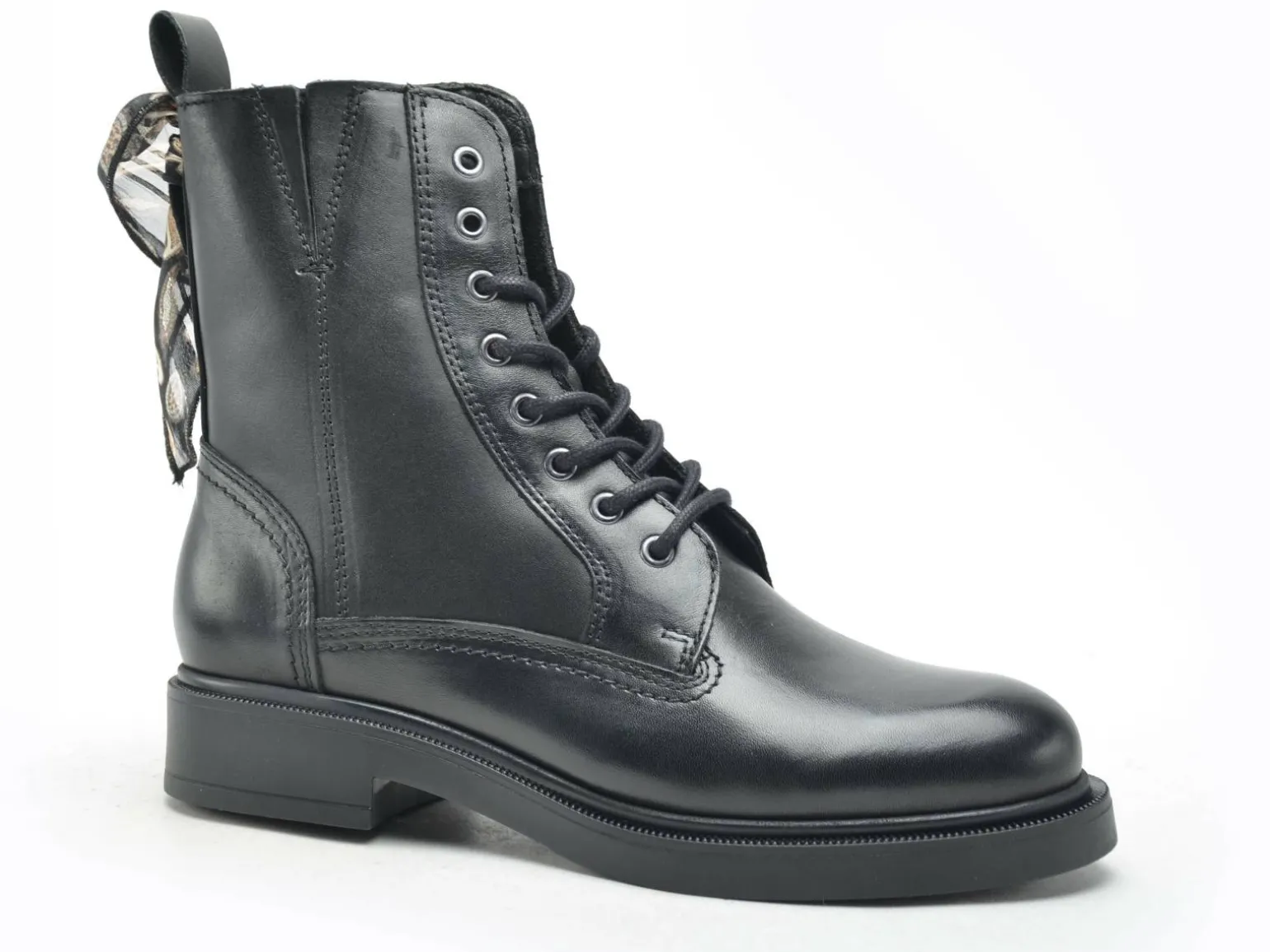 Favela Fly XM3 ORIA ETIENNE Noir Boots et Bottines Plates Femme
