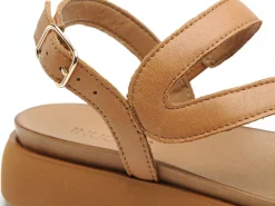 Inuovo A96003 Marron Sandales Plates Femme