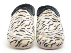 La Maison De L Espadrille Chaussons 6222 8 Noir Chaussons Femme