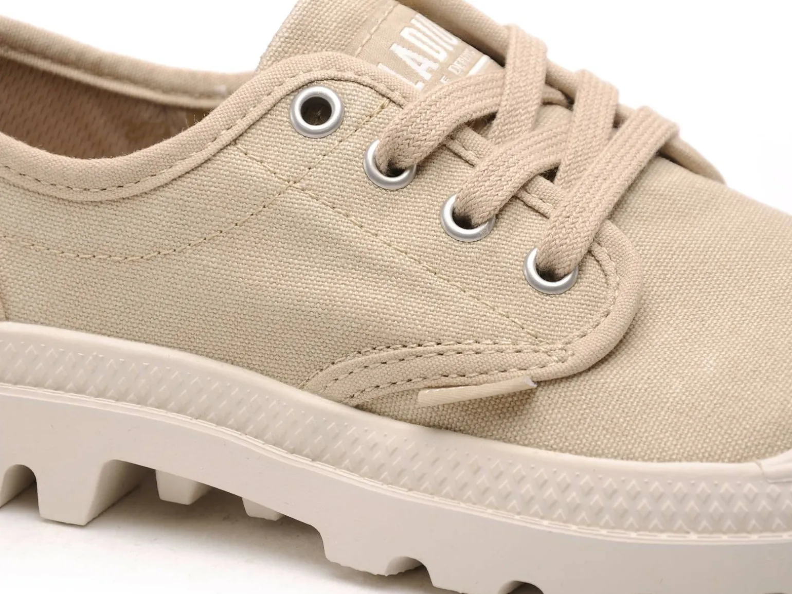 Palladium PAMPA OXFORD Beige Baskets Basses Femme