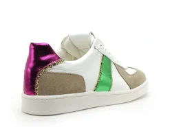 Play One REACTION 28 Blanc Baskets Basses Femme