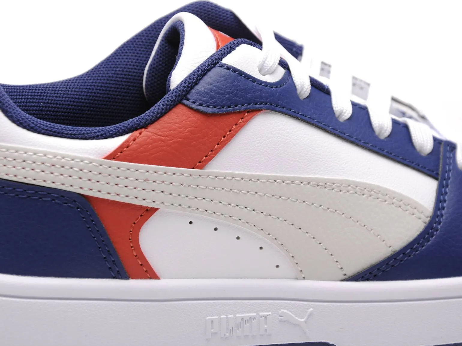 Puma PUMAREBOUND V6LOJR Blanc Baskets Basses Garçon