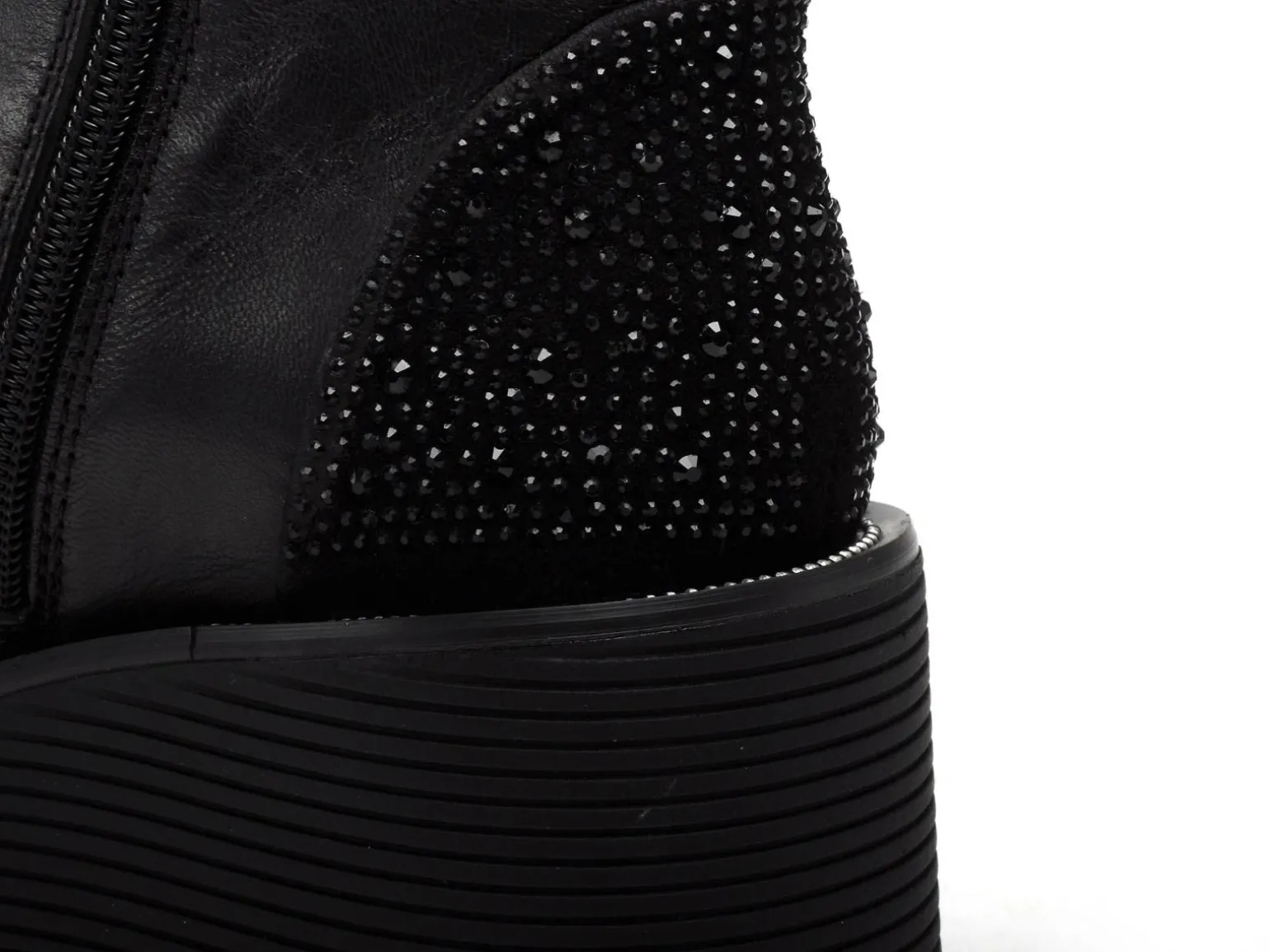 Regarde Le Ciel SADHY 08 Noir Boots et Bottines à Talons Femme